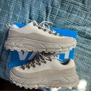 Hoka Tor Summit Oat milk Oxford Tan